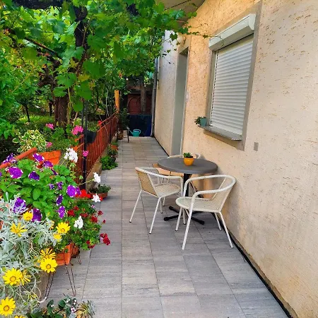 Badi Apartment *